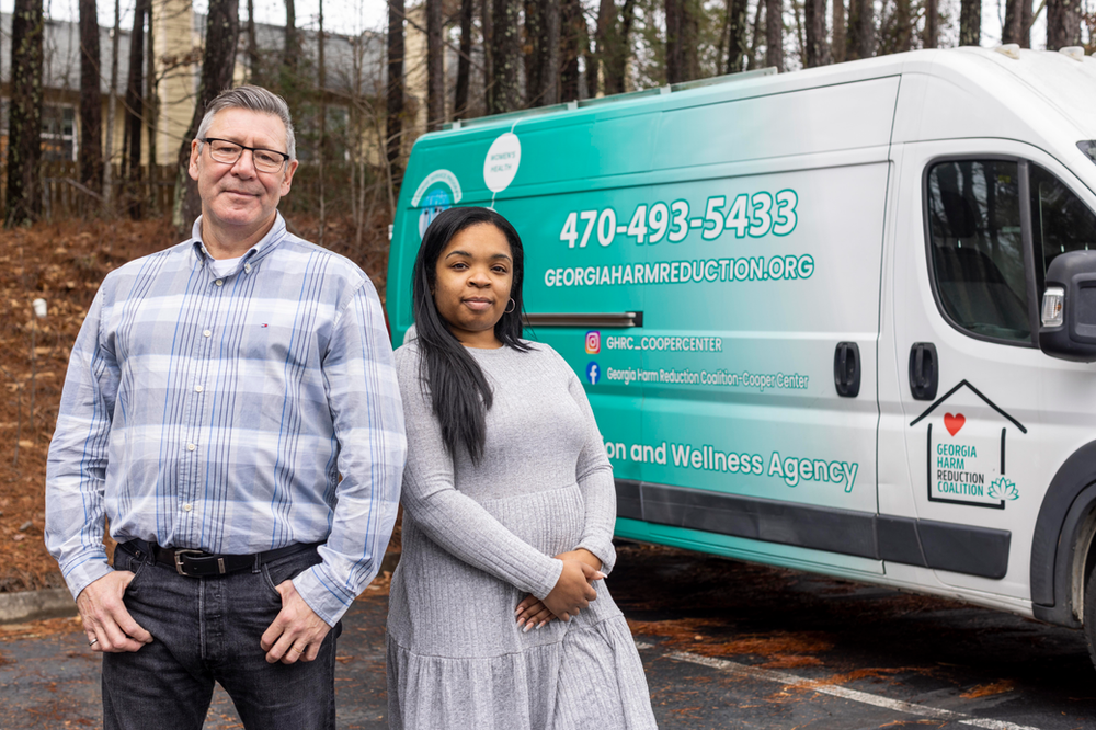 The Cooper center offers basic health screenings, medication-assisted treatment, and infectious disease treatment through an outreach mobile clinic. Pictured are Pete Clark and Meshaya McClung. | Photo: Alyssa Pointer