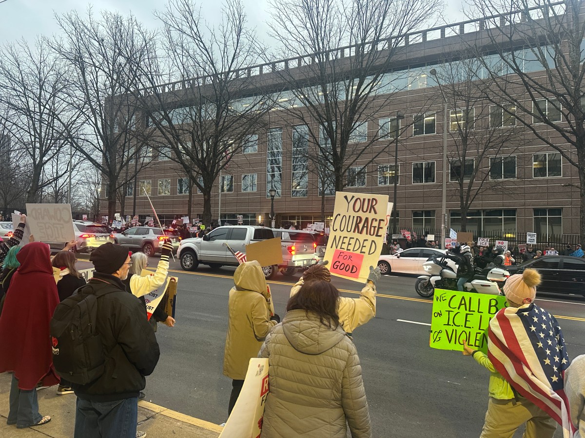 ICE in Georgia: Atlantans turn out for community-response training